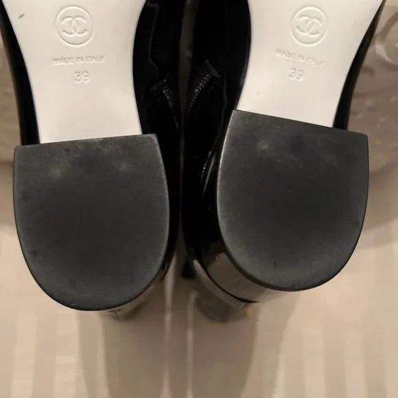 Authentic CHANEL Boots - Picture 3 of 10